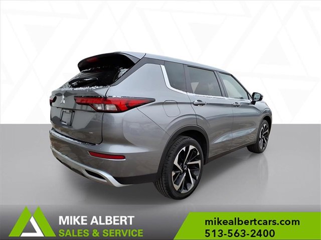 Used 2024 Mitsubishi Outlander SE image 7