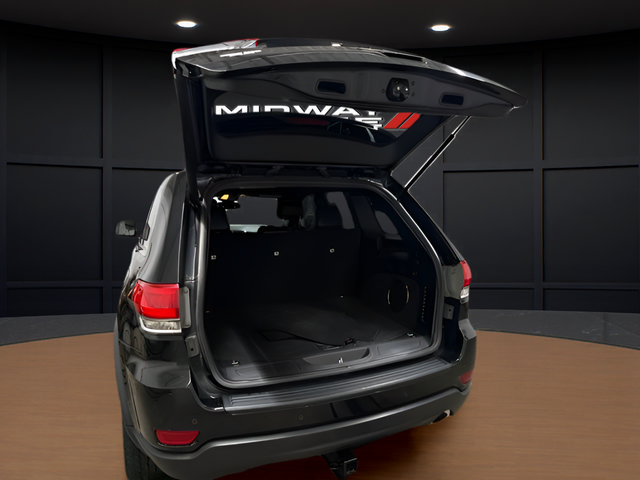 Used 2019 Jeep Grand Cherokee Laredo w/ Laredo X Package RWD image 7