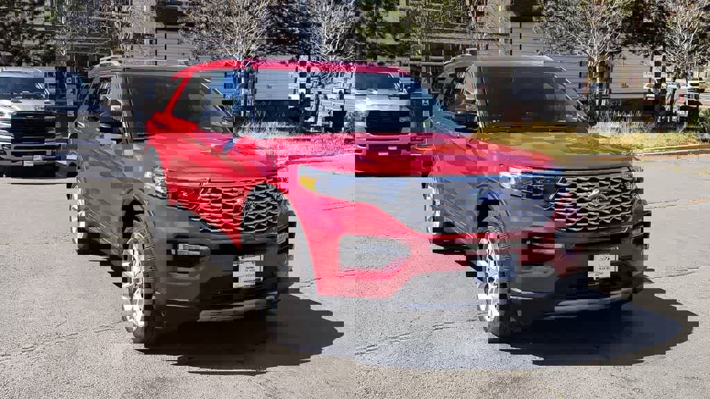 Used 2022 Ford Explorer Platinum w/ Equipment Group 601A image 3