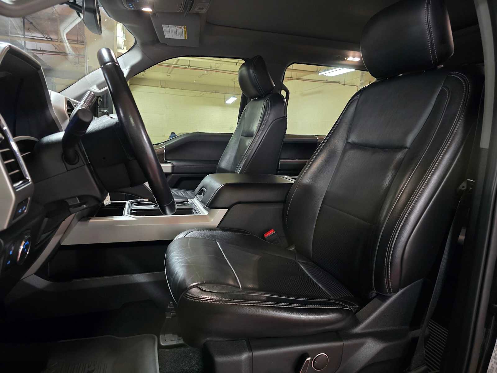 Used 2019 Ford F250 Lariat w/ Lariat Value Package image 21