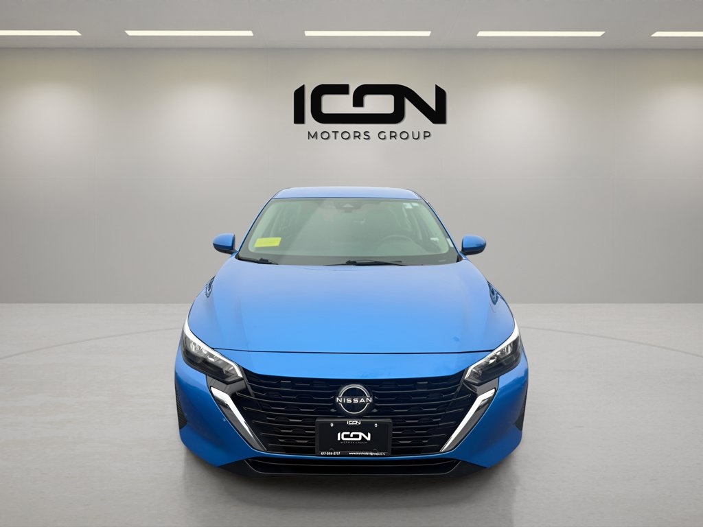 Used 2025 Nissan Sentra SV FWD image 8