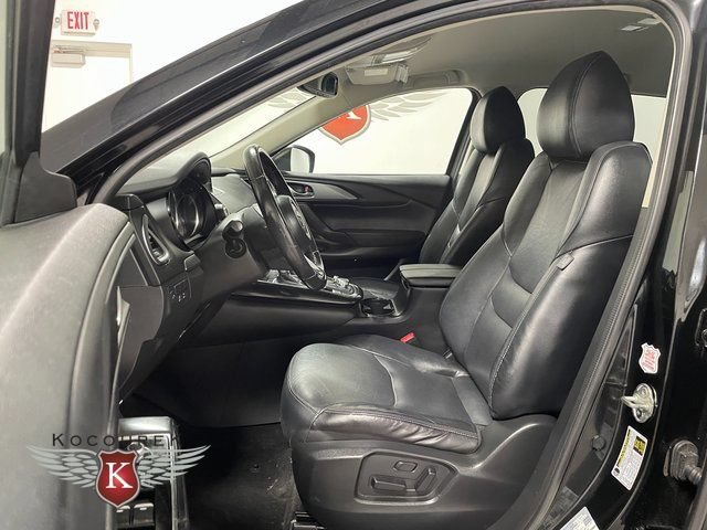 Used 2018 MAZDA CX-9 Touring FWD image 12