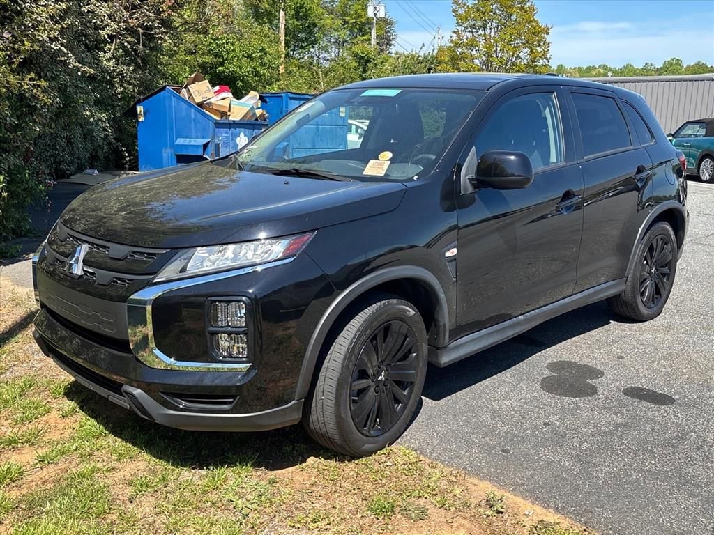 Used 2024 Mitsubishi Outlander Sport LE image 2