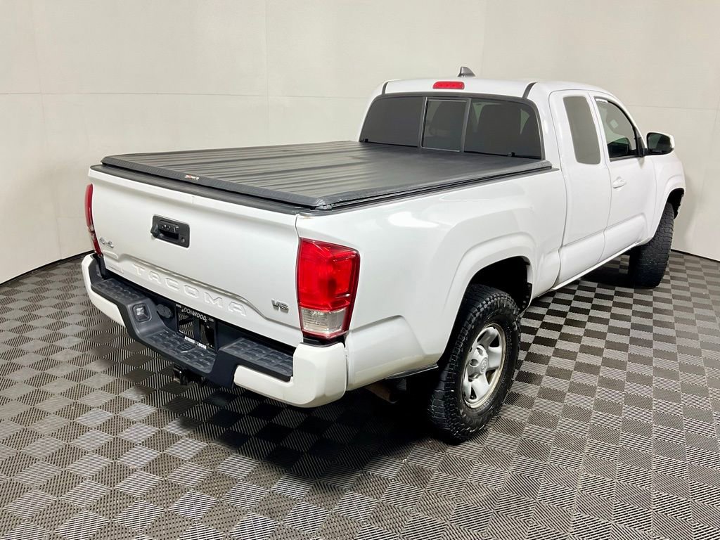 Used 2020 Toyota Tacoma SR image 14