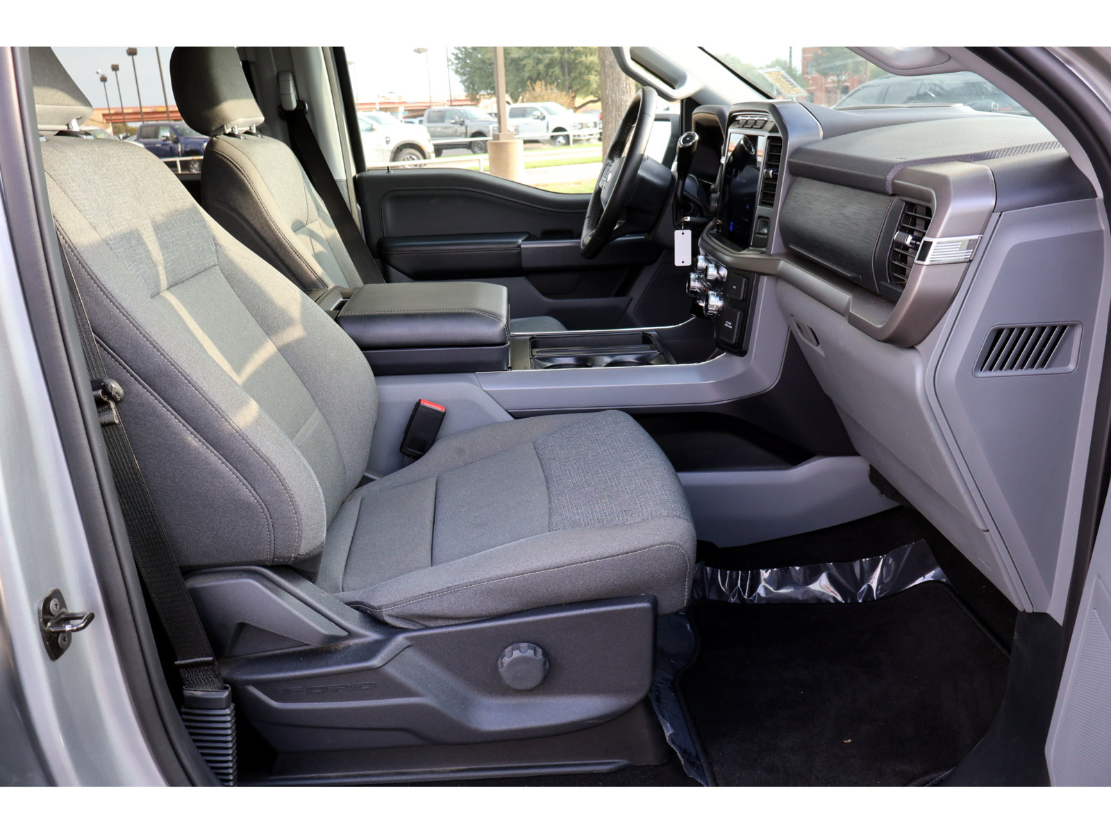 Certified 2024 Ford F150 XLT w/ Mobile Office Package AWD/4WD image 18