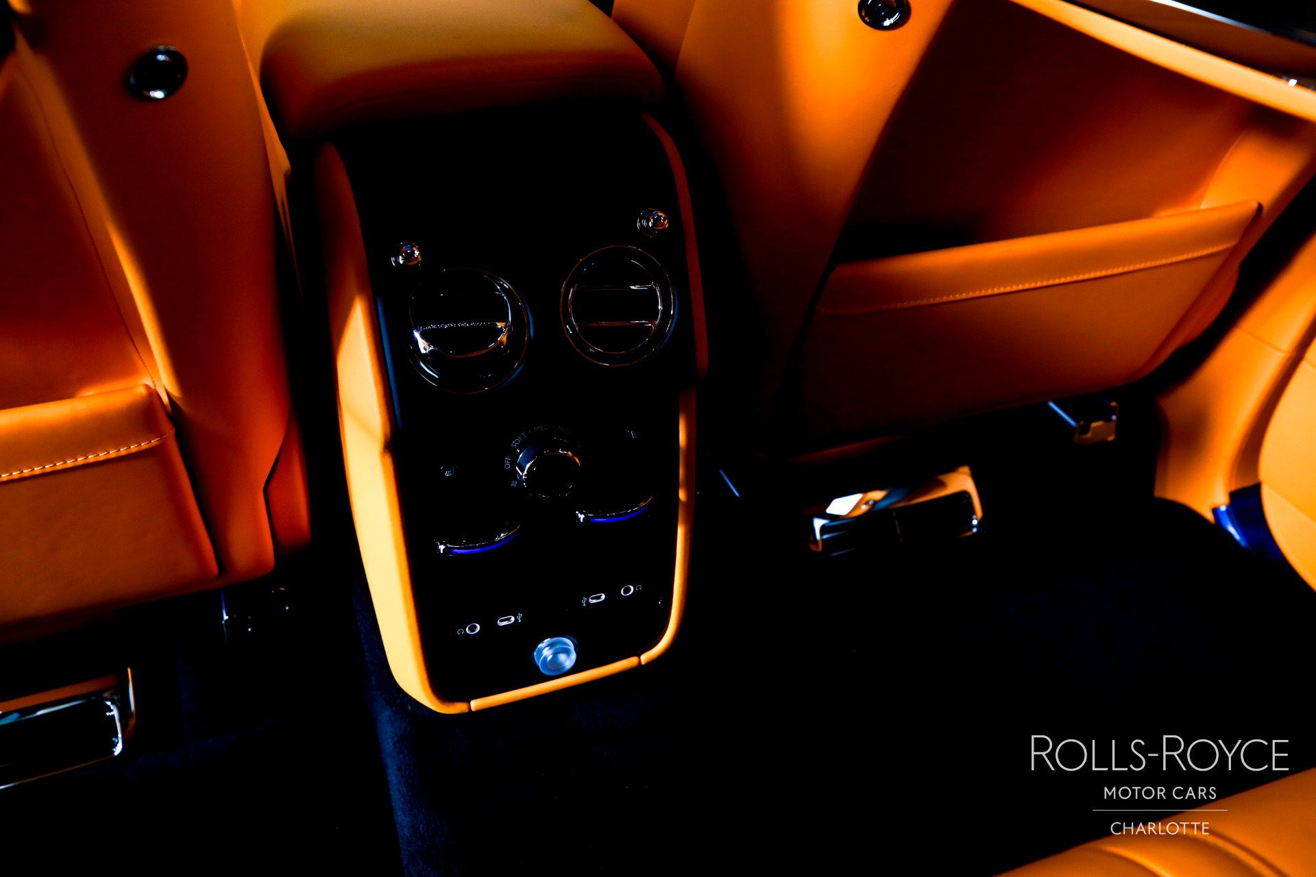 New 2026 Rolls-Royce Cullinan AWD/4WD image 22