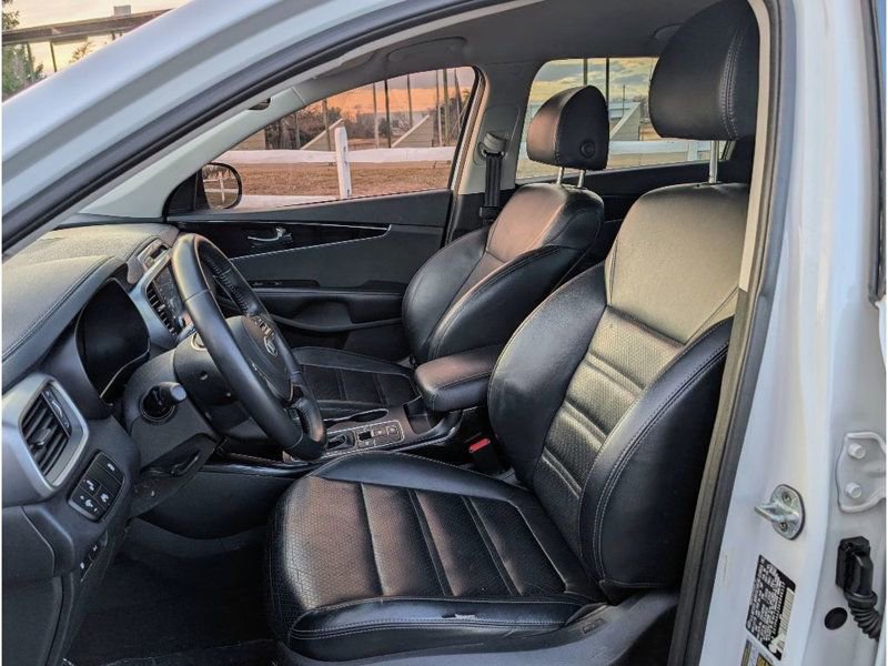Used 2019 Kia Sorento EX image 14