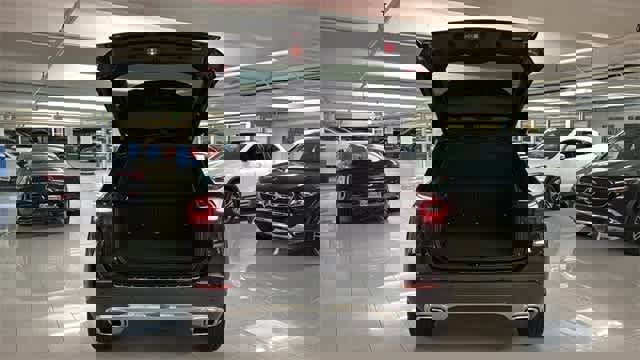 Certified 2025 Mercedes-Benz GLA 250 4MATIC image 7