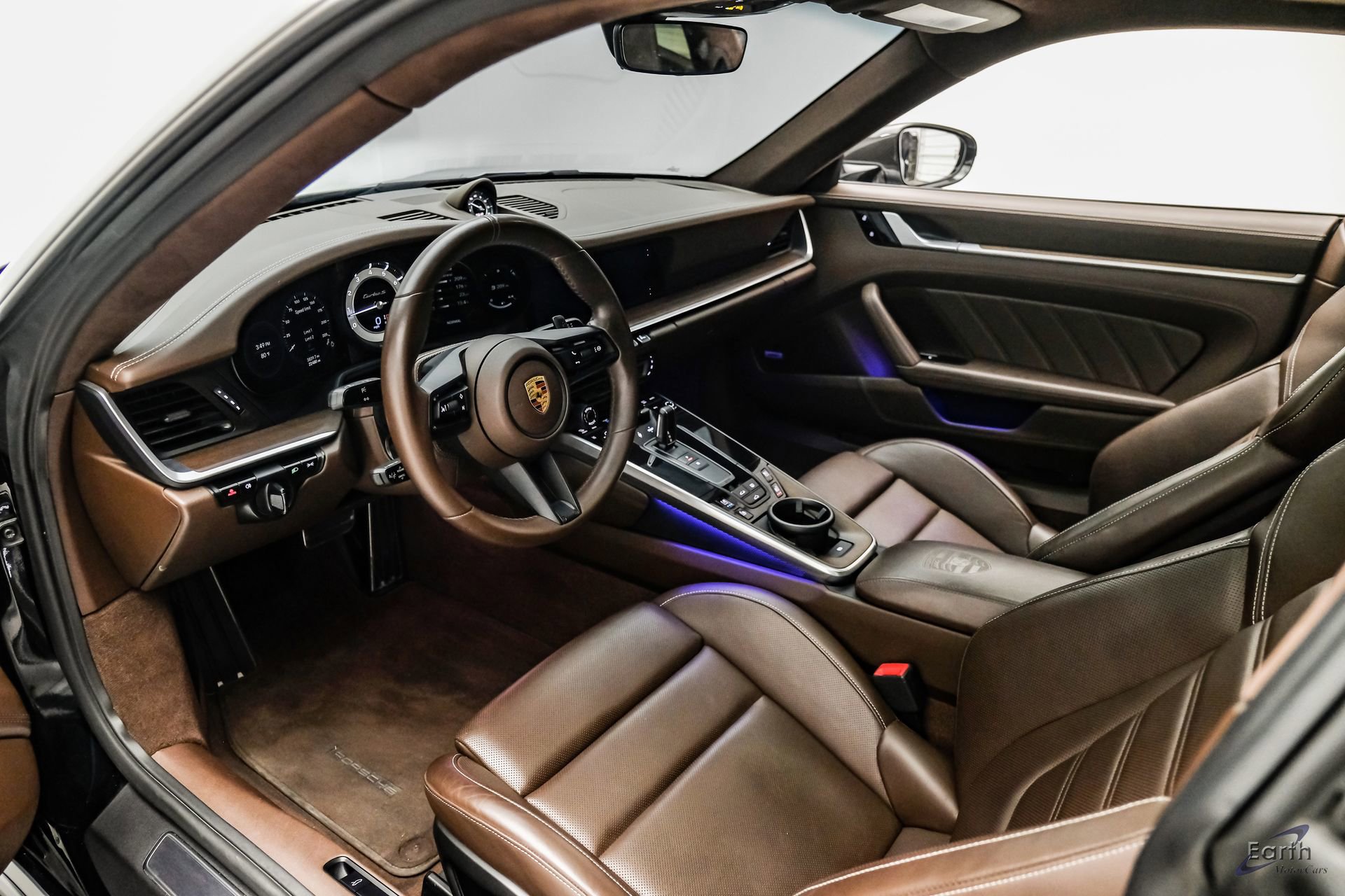 Used 2021 Porsche 911 Turbo S image 2