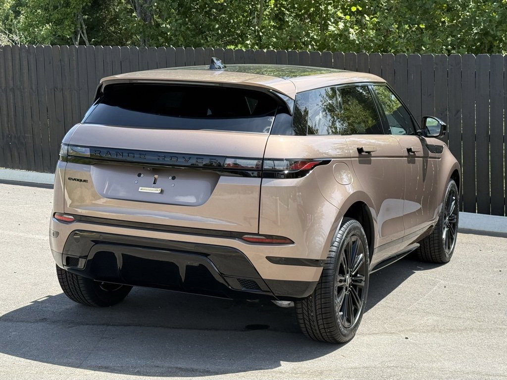 New 2026 Land Rover Range Rover Evoque Dynamic SE image 6