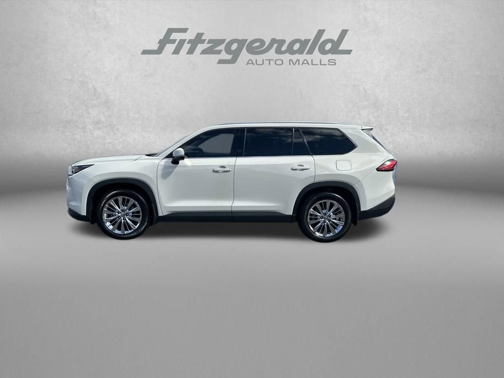 Used 2024 Toyota Grand Highlander Platinum image 4