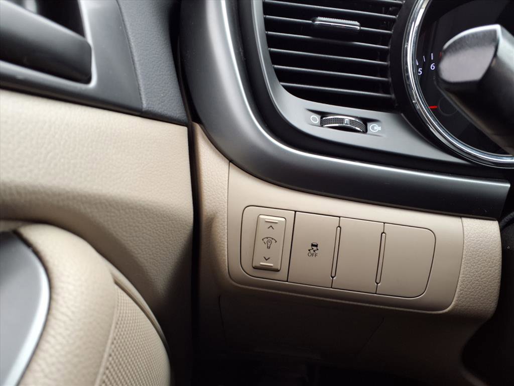 Used 2011 Kia Optima LX image 14