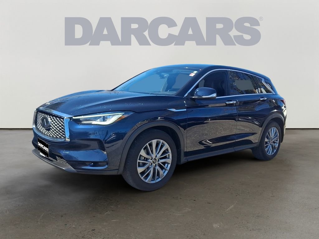 Certified 2025 INFINITI QX50 Pure image 3