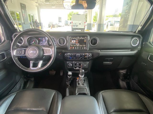 Used 2023 Jeep Wrangler Unlimited Sahara w/ Cold Weather Group image 16