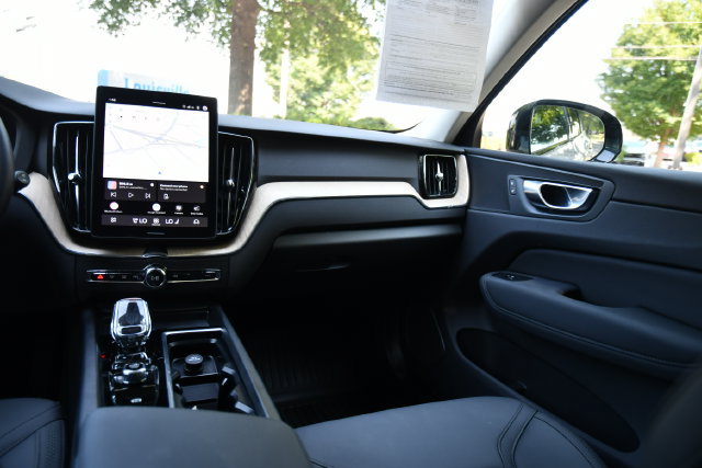 Certified 2026 Volvo XC60 B5 Plus AWD/4WD image 21