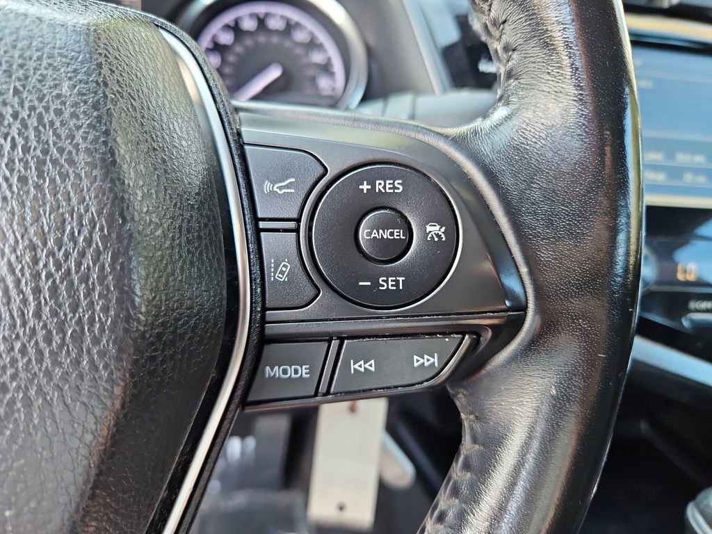 Used 2019 Toyota Camry SE image 12