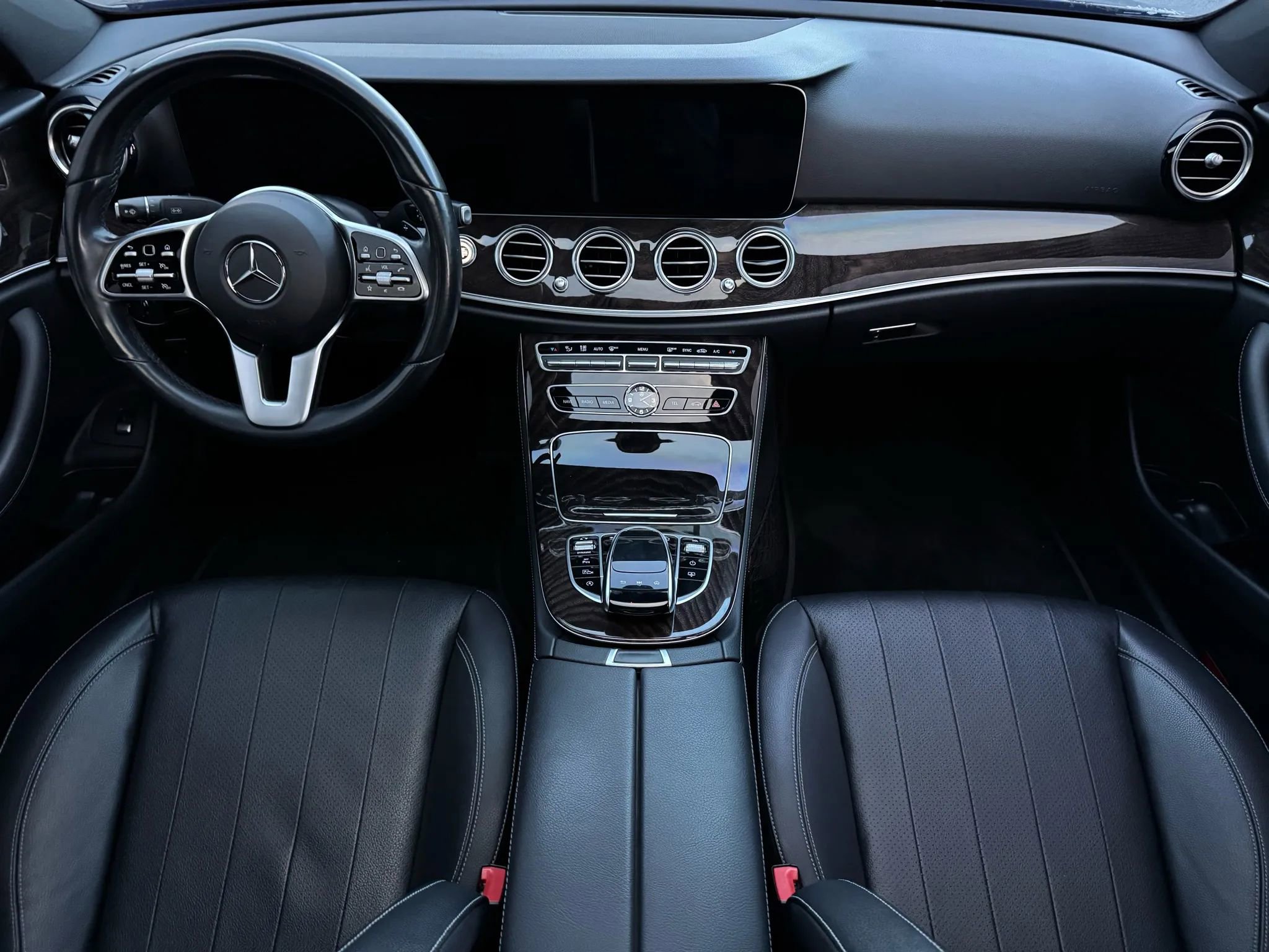 Used 2020 Mercedes-Benz E 350 4MATIC Sedan image 20