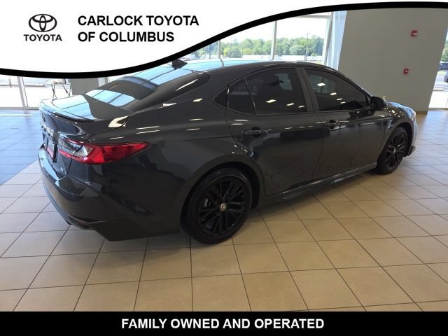 Used 2026 Toyota Camry SE FWD image 8