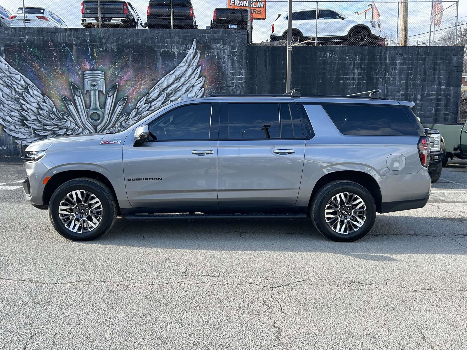 Used 2022 Chevrolet Suburban Z71 w/ Luxury Package image 6