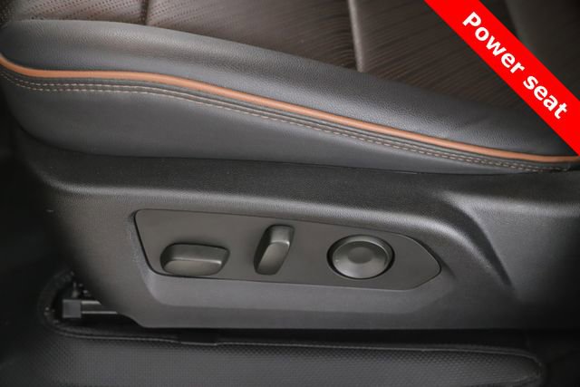 Used 2024 GMC Canyon AT4 w/ AT4 Premium Package image 18