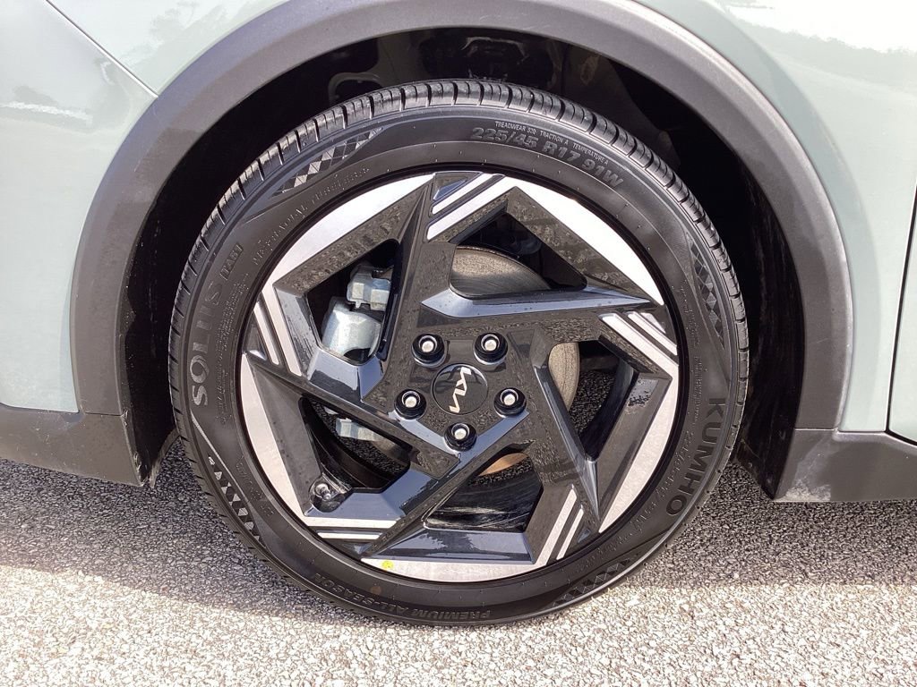 Used 2025 Kia K4 EX image 14