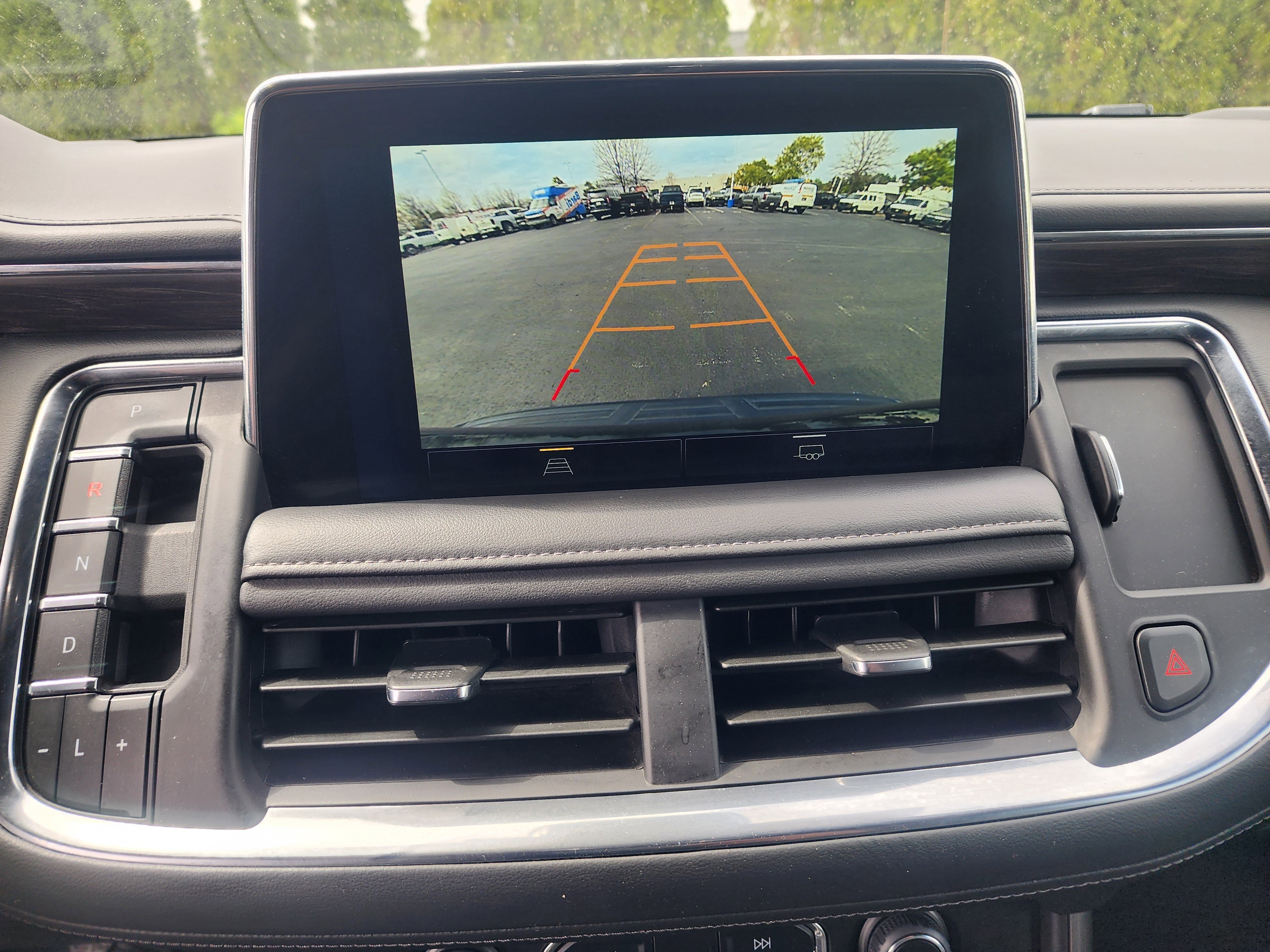 Used 2024 Chevrolet Suburban LT AWD/4WD image 33