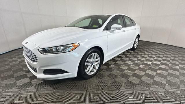 Used 2015 Ford Fusion SE FWD image 6