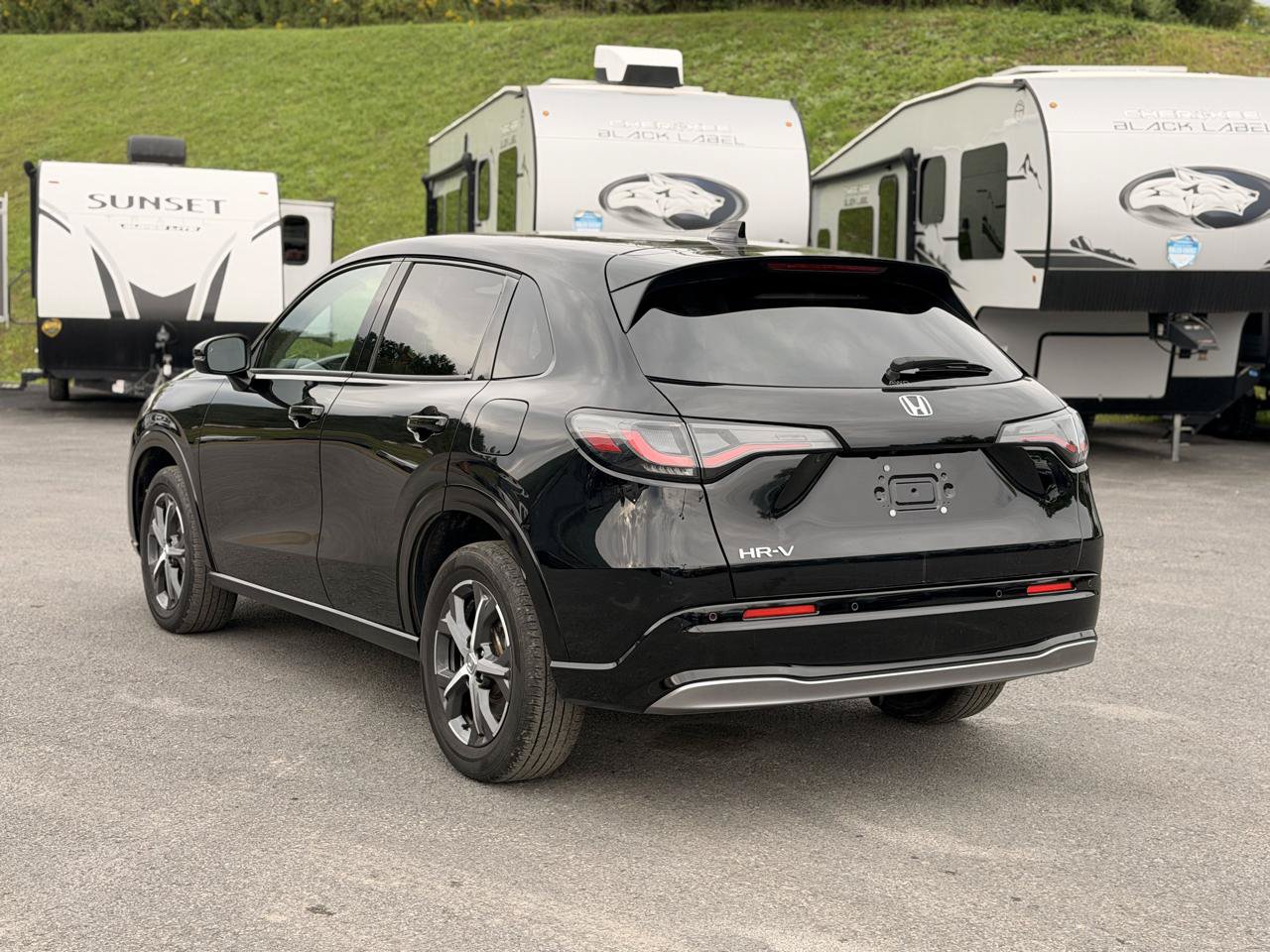 Used 2025 Honda HR-V EX-L image 9