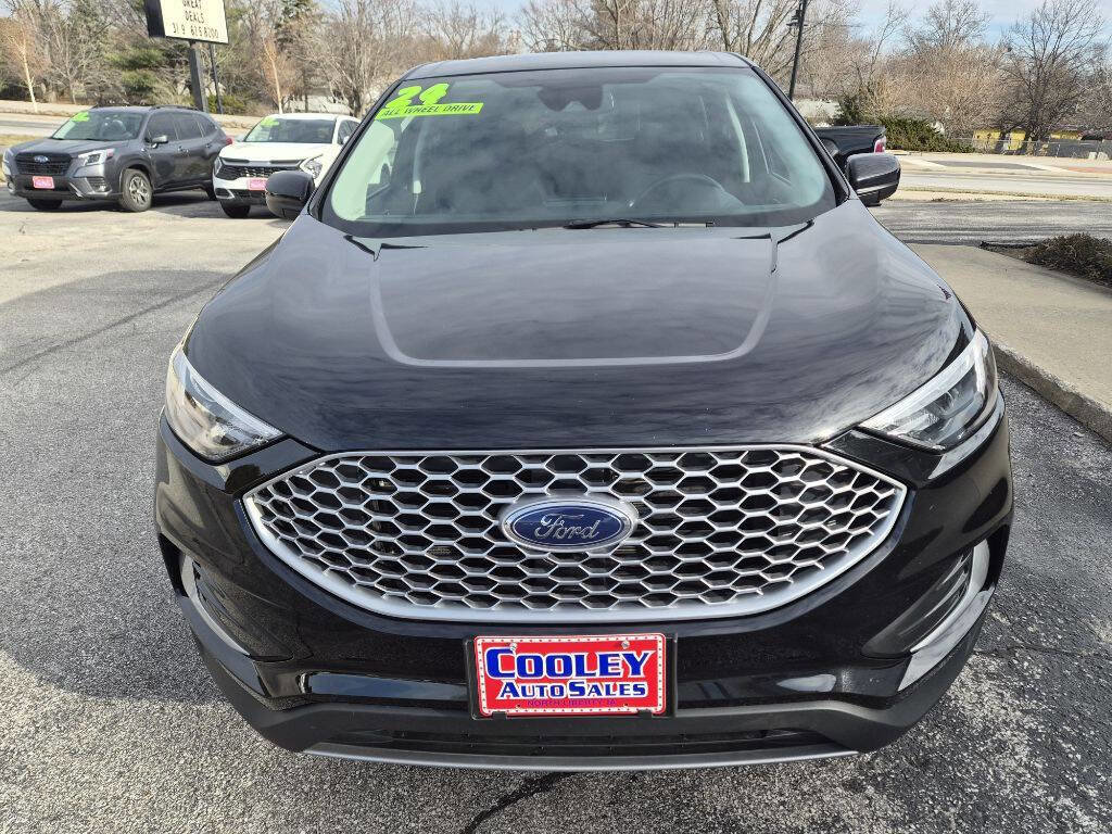 Used 2024 Ford Edge SEL image 2