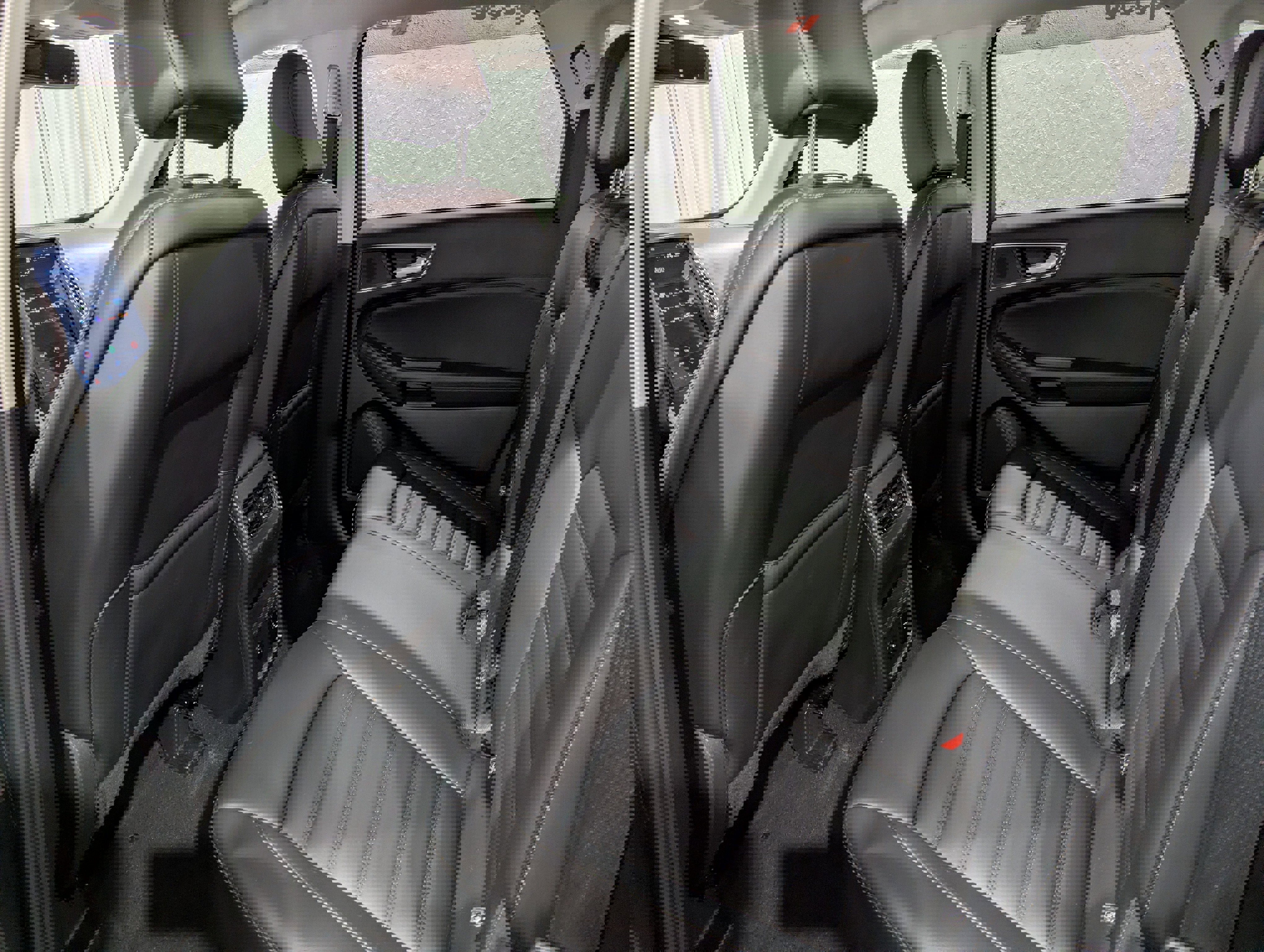 Used 2024 Ford Edge SEL w/ Convenience Package image 11