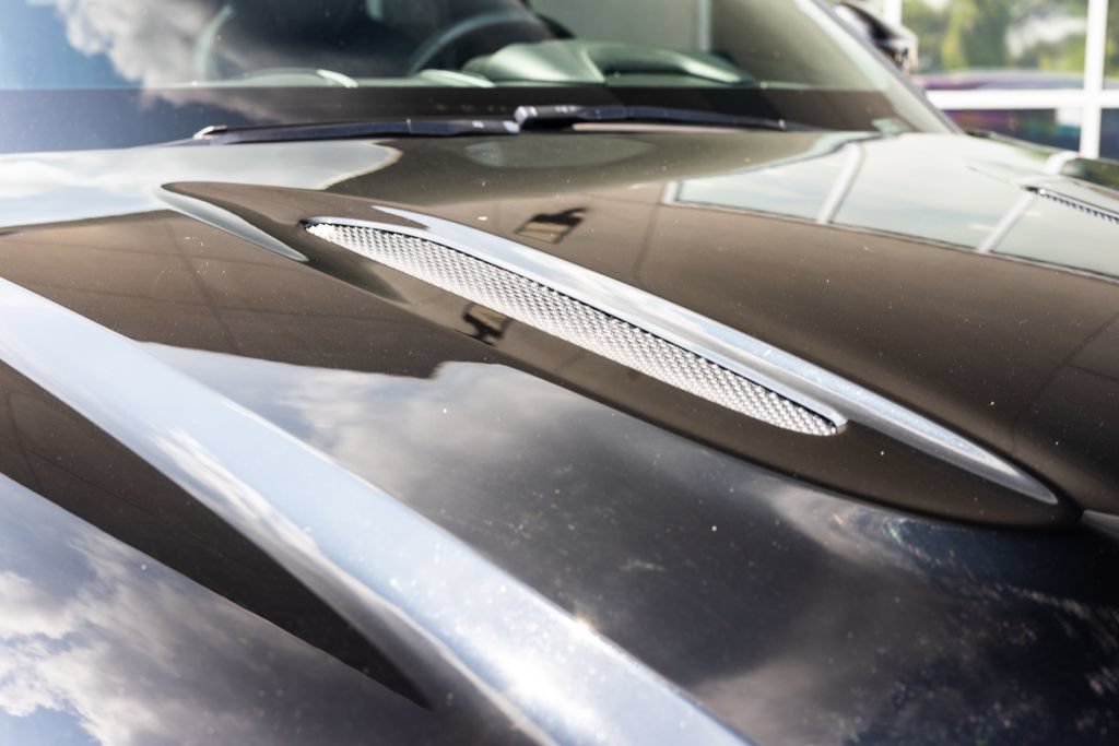 Used 2021 Aston Martin DBX AWD/4WD image 8