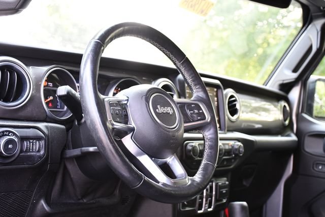 Used 2019 Jeep Wrangler Unlimited Sahara AWD/4WD image 16