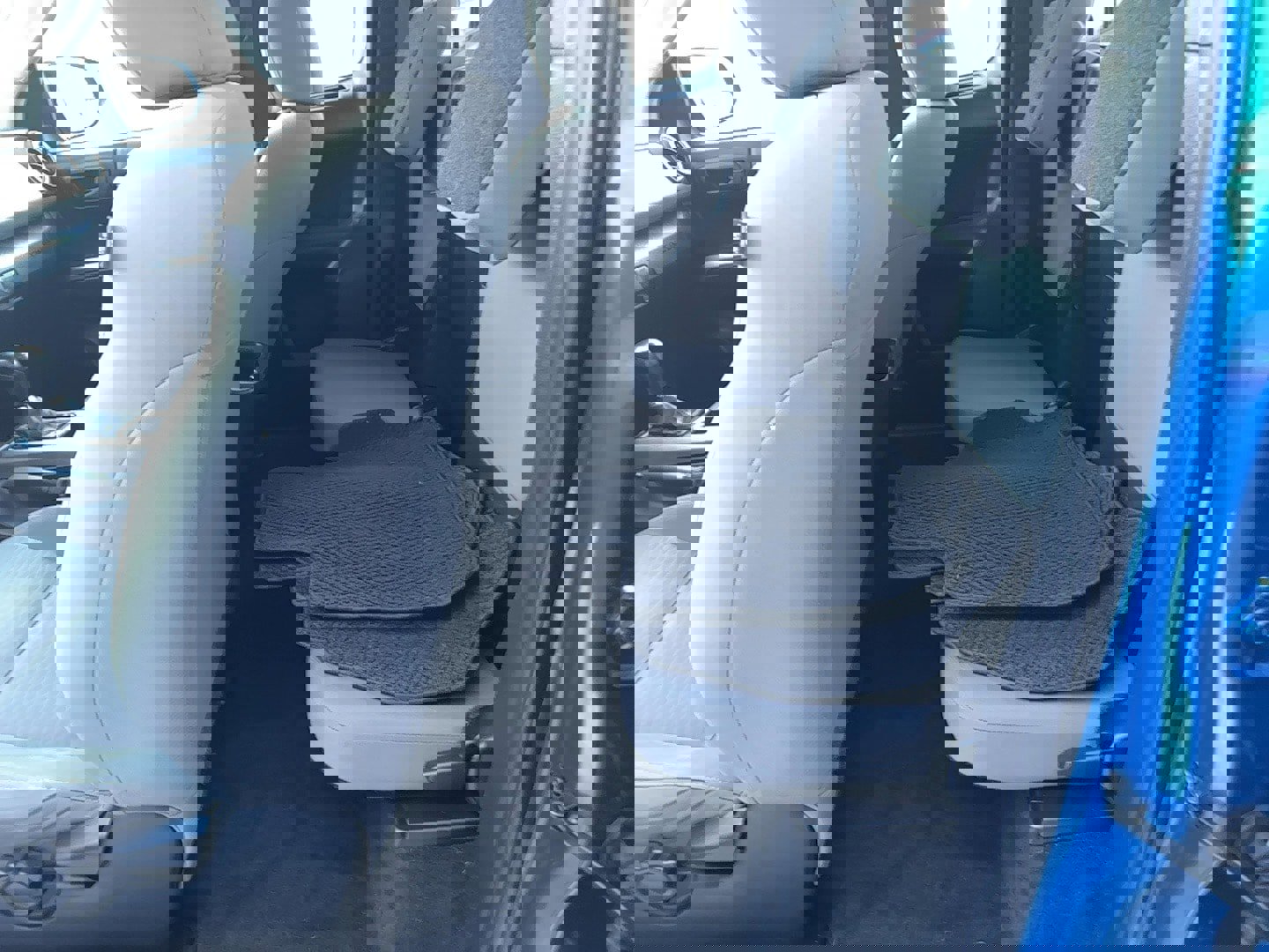 Used 2016 Toyota Tacoma SR5 w/ SR5 Appearance Package (SN) AWD/4WD image 14