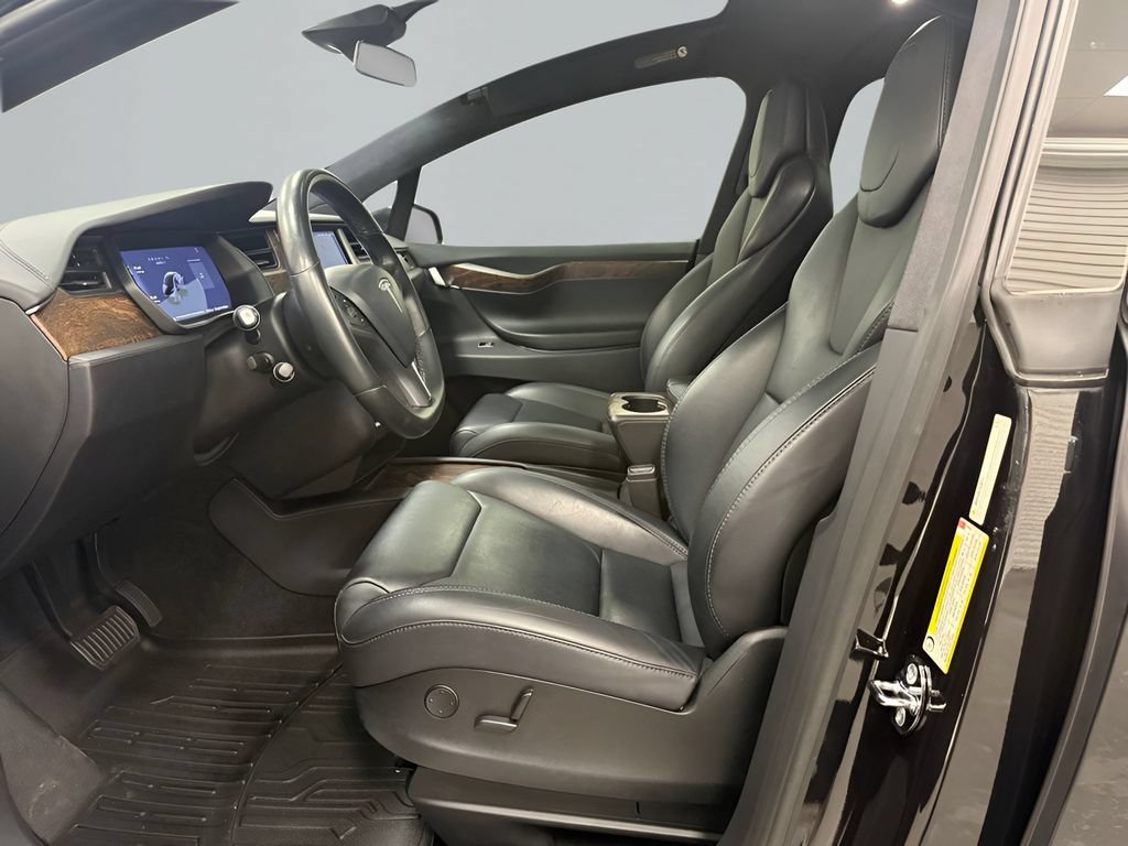 Used 2018 Tesla Model X 100D AWD/4WD image 11