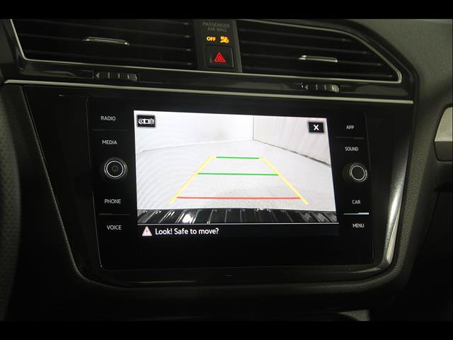 Certified 2024 Volkswagen Tiguan SE R-Line AWD/4WD image 13