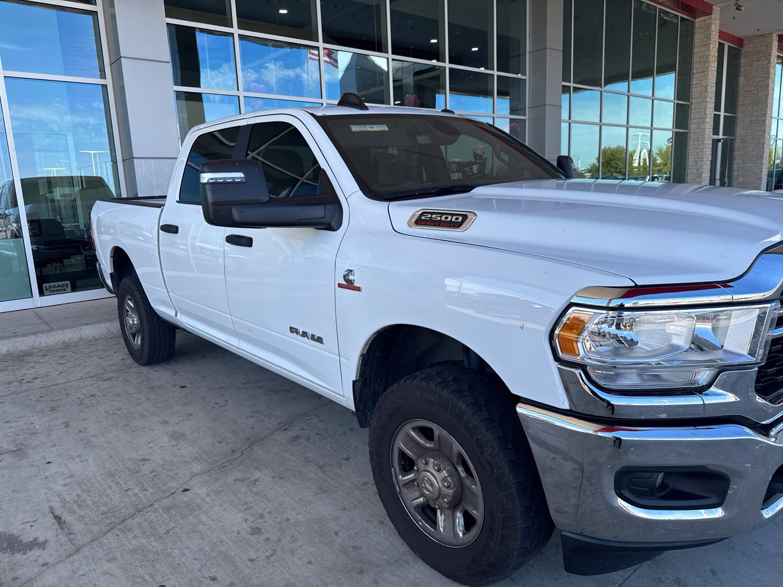 Used 2023 RAM 2500 Big Horn w/ Level 1 Equipment Group AWD/4WD image 29