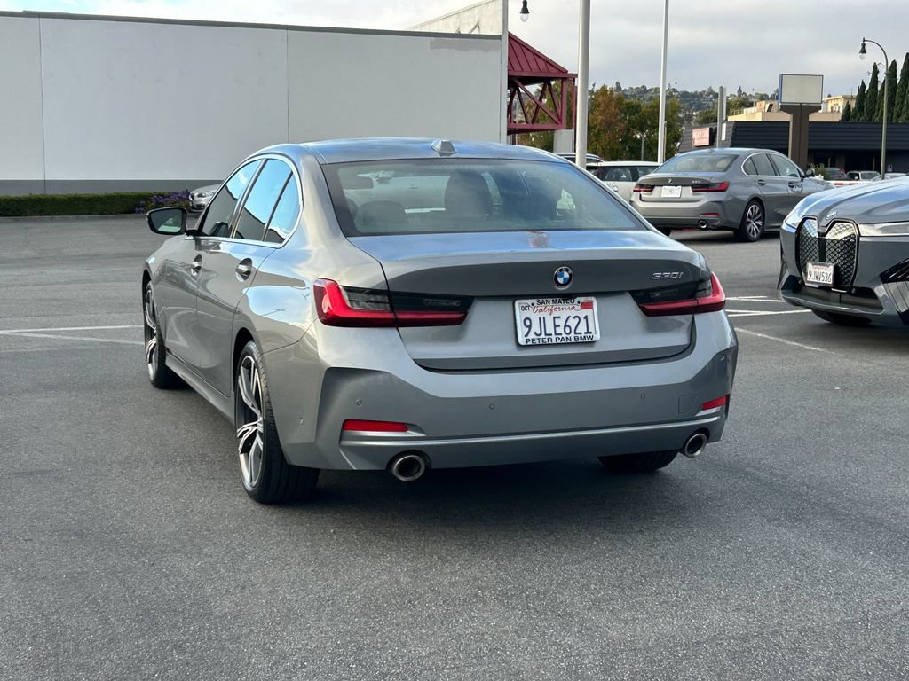 Used 2024 BMW 330i Sedan w/ Convenience Package RWD image 3