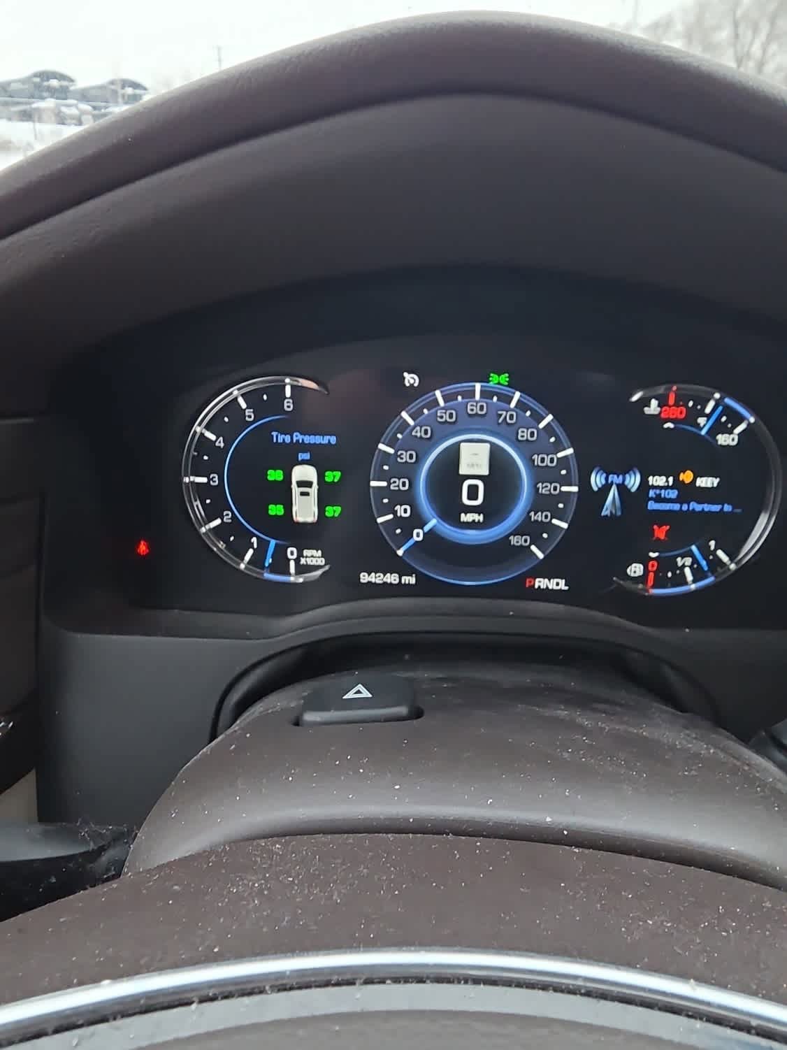 Used 2017 Cadillac Escalade Luxury image 9