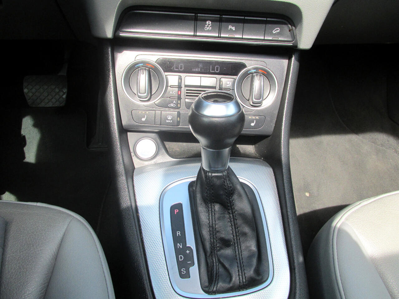 Used 2017 Audi Q3 2.0T Premium Plus w/ Premium Plus Package image 15