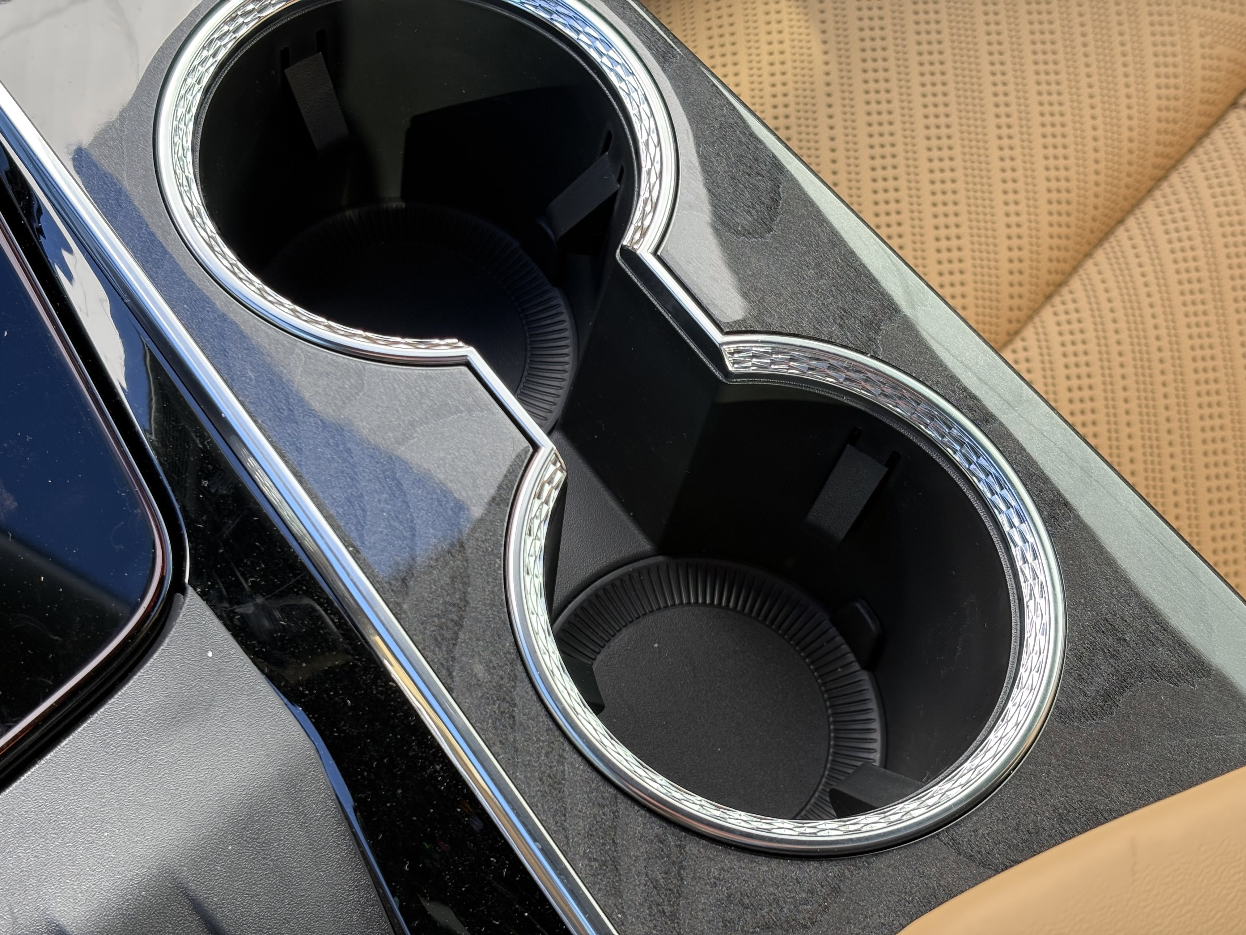 New 2026 Cadillac Escalade IQ Sport 2 w/ LPO, ONYX Package image 32