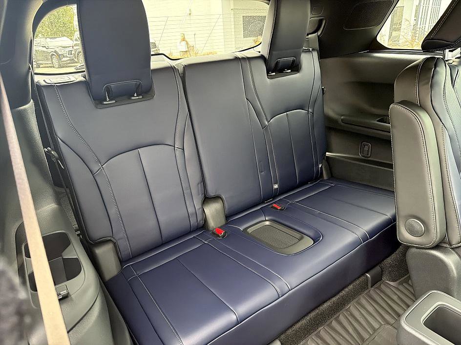 New 2026 INFINITI QX60 Sport image 23