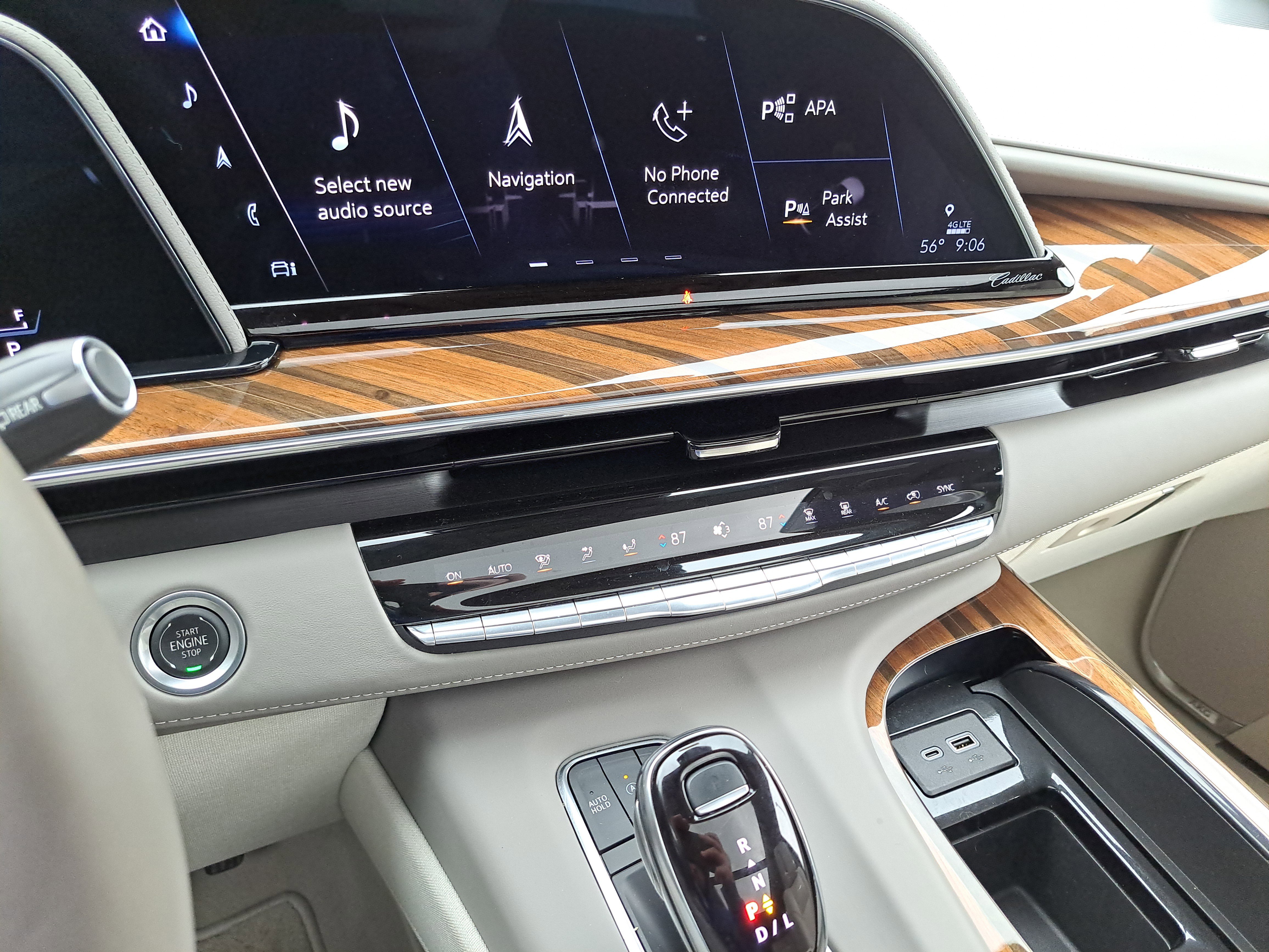 Used 2024 Cadillac Escalade ESV Sport Platinum w/ LPO, ONYX Package image 14