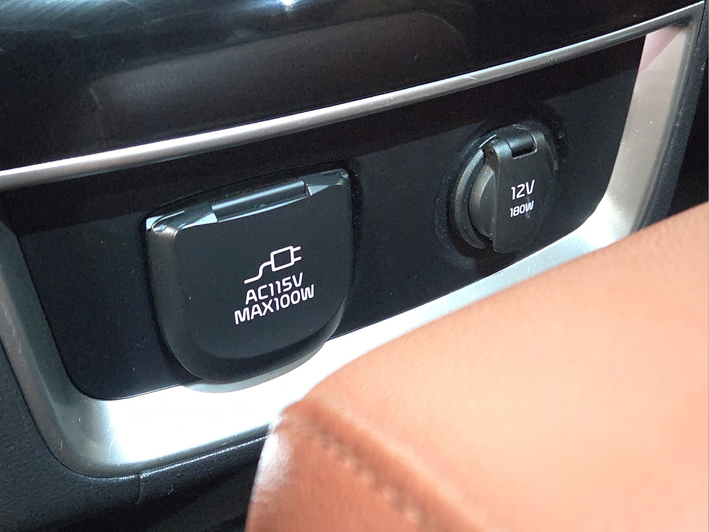 Used 2024 Kia Carnival SX Prestige FWD image 15