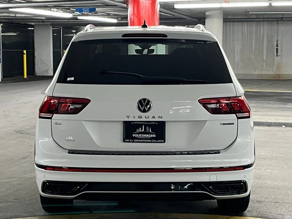 Certified 2022 Volkswagen Tiguan SE R-Line image 34