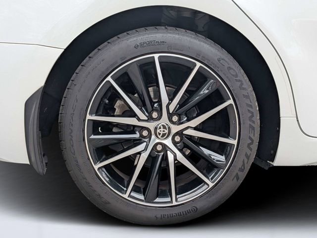 Used 2021 Toyota Camry SE FWD image 11