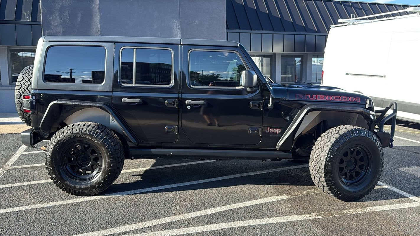 Used 2019 Jeep Wrangler Unlimited Rubicon AWD/4WD image 2