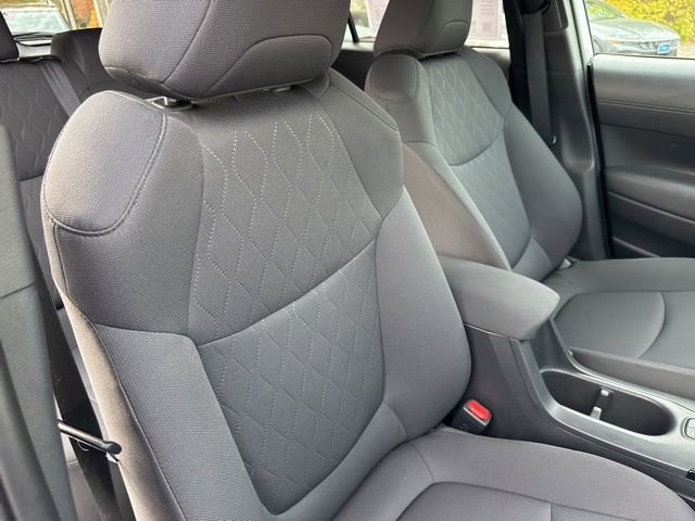 Used 2023 Toyota Corolla Cross LE image 28