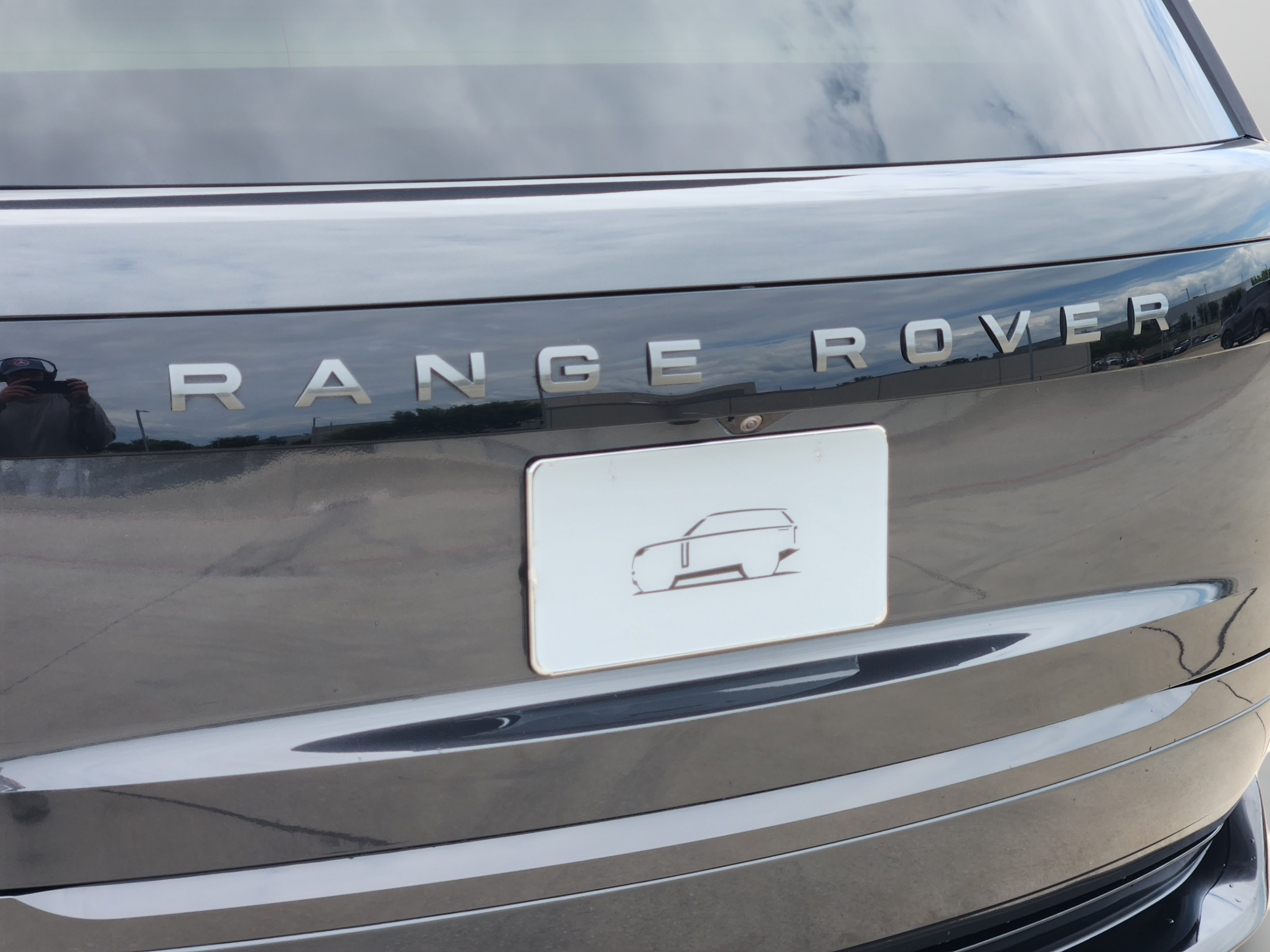 Certified 2025 Land Rover Range Rover SE AWD/4WD image 33
