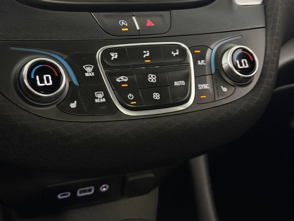 Used 2025 Chevrolet Malibu LT FWD image 19