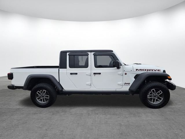 Used 2024 Jeep Gladiator Mojave image 3